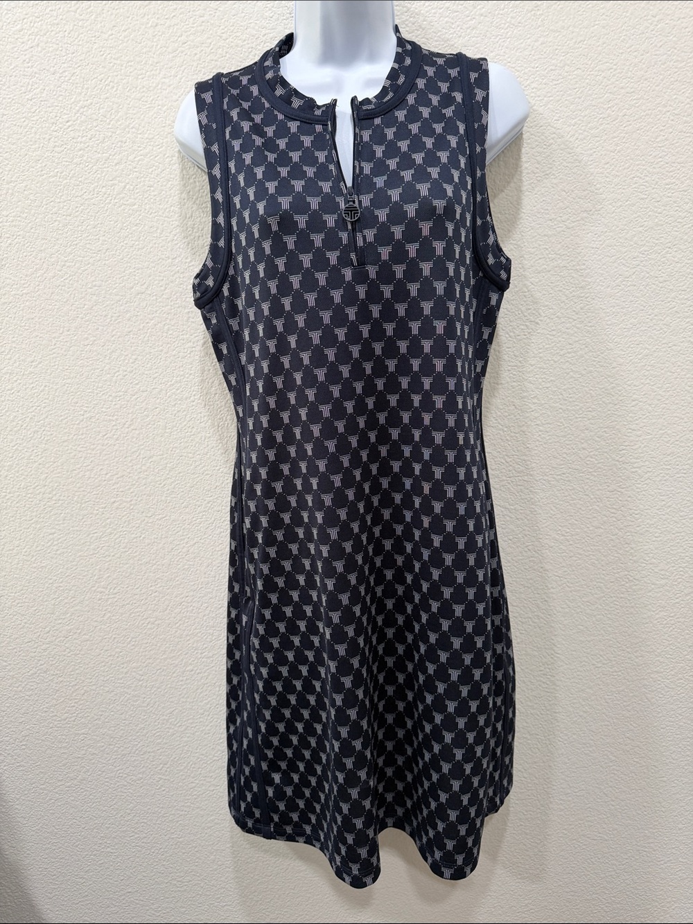 TORY SPORT  DK Blue and Gray Sleeveless sport dress. Zippered pockets. Size L